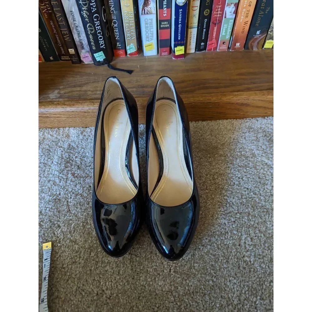 COLE haan black patent leather round toe stilleto sz 7.5 b euc